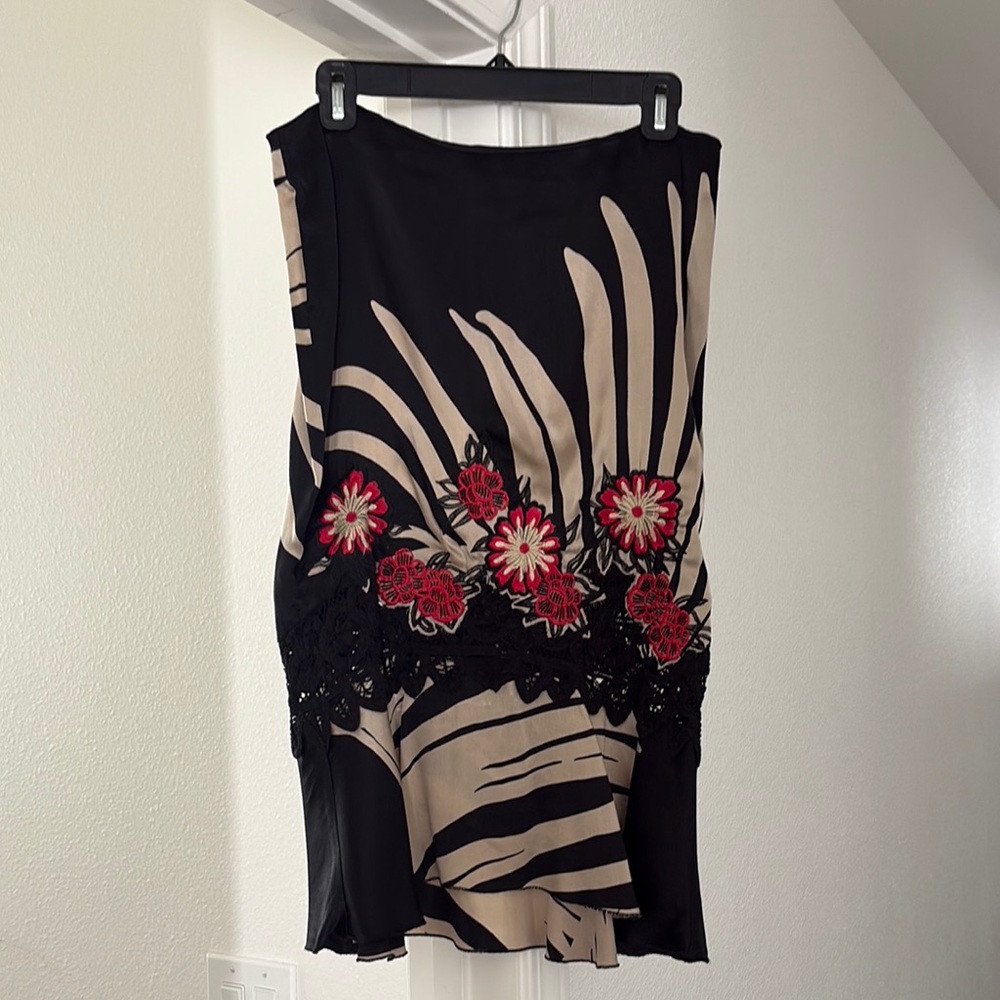 Black and Beige Skirt with Red Floral Design
